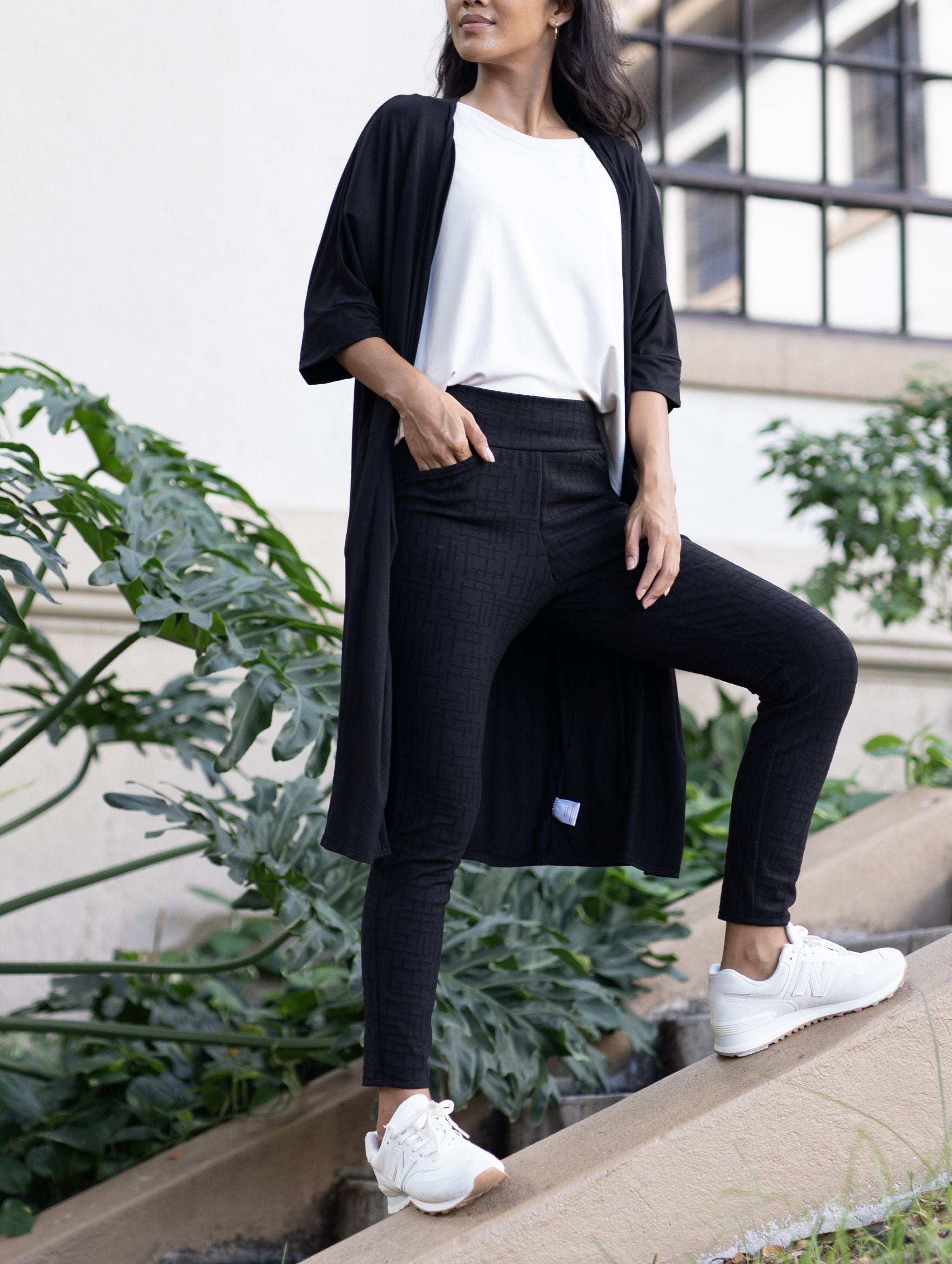 Coral Pant - Black Maze Ponte