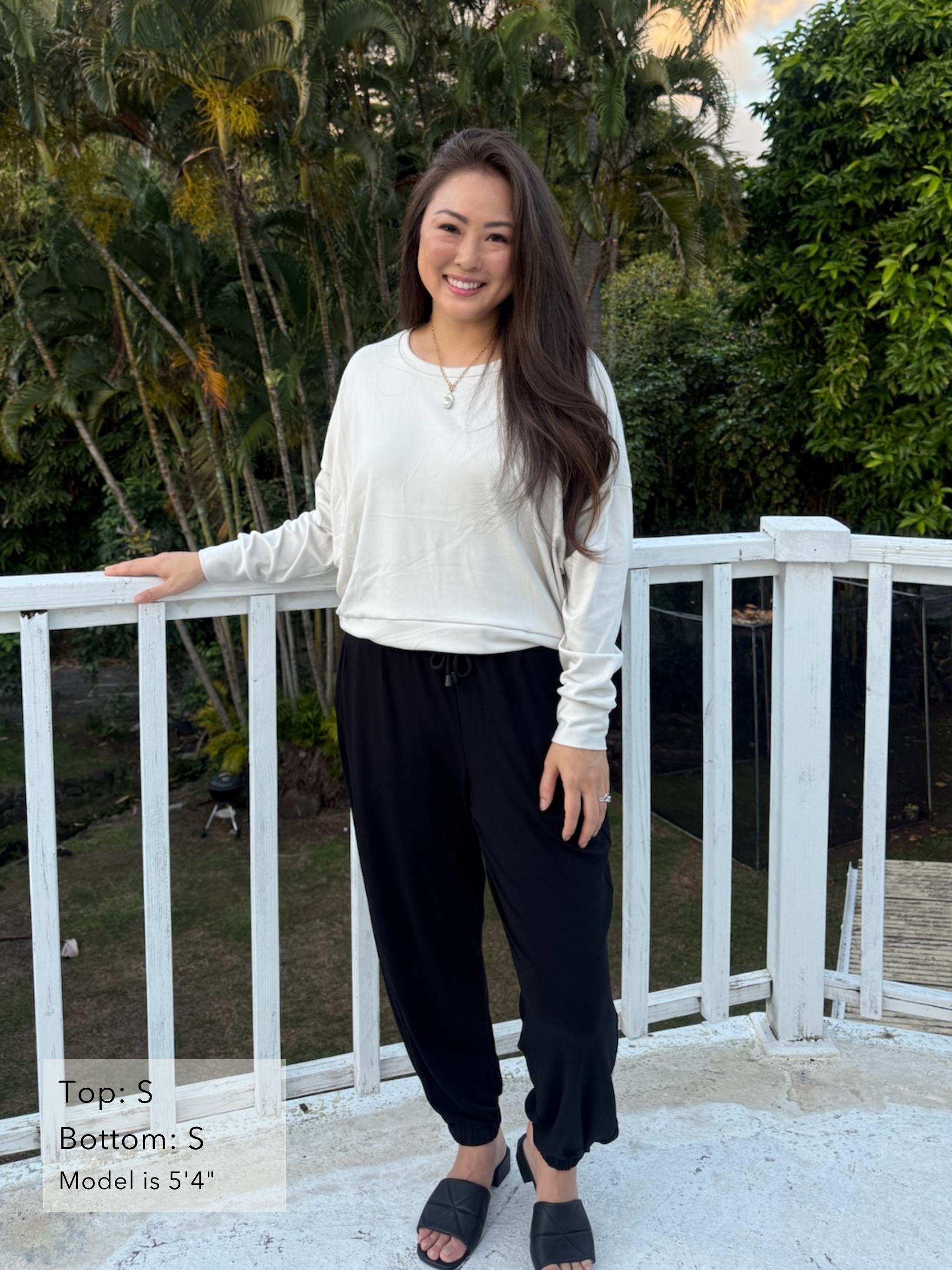 Gabby Sweatshirt - Sand Soft Ponte