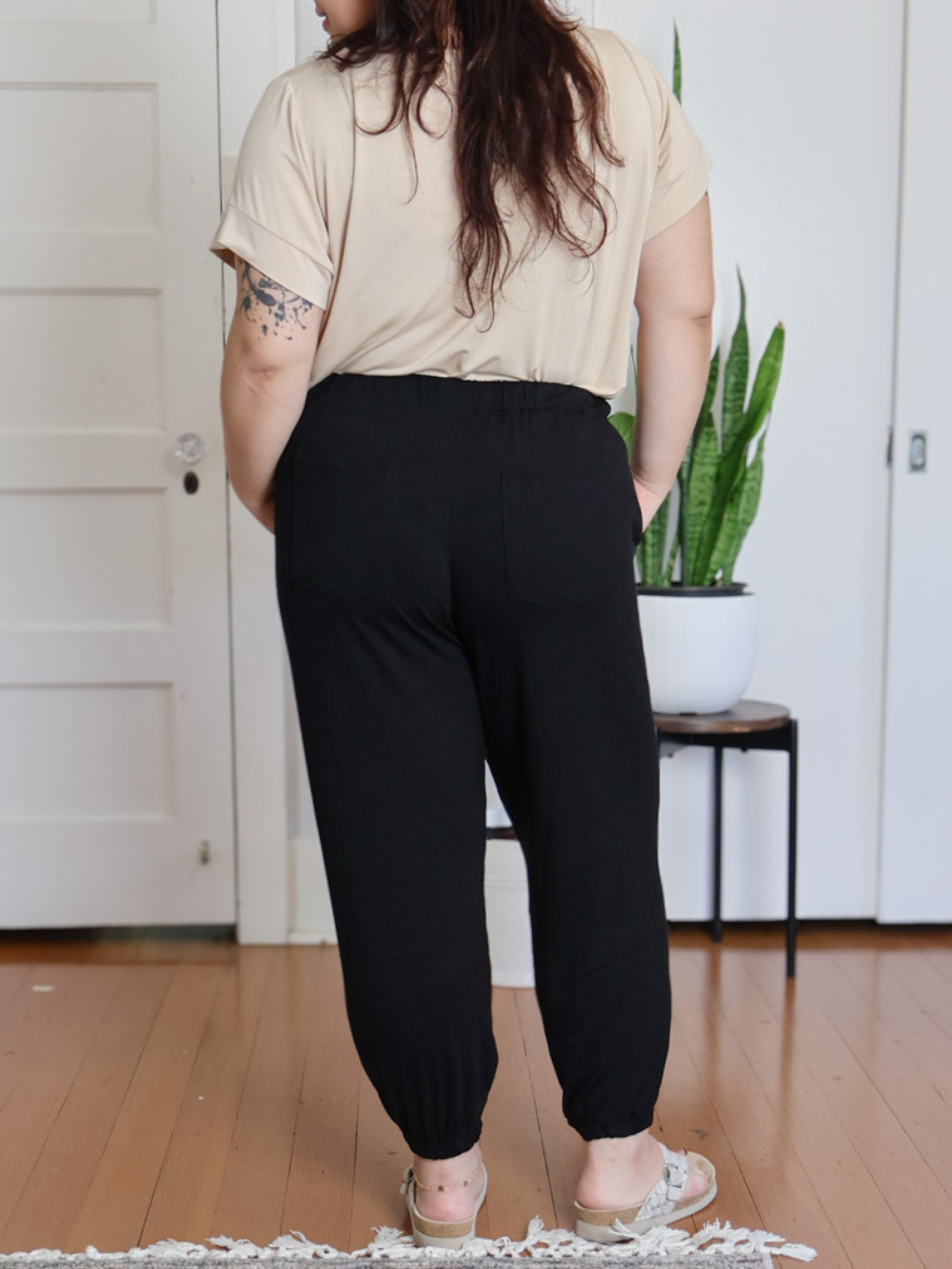 South St. Jogger - Black Soft Ponte