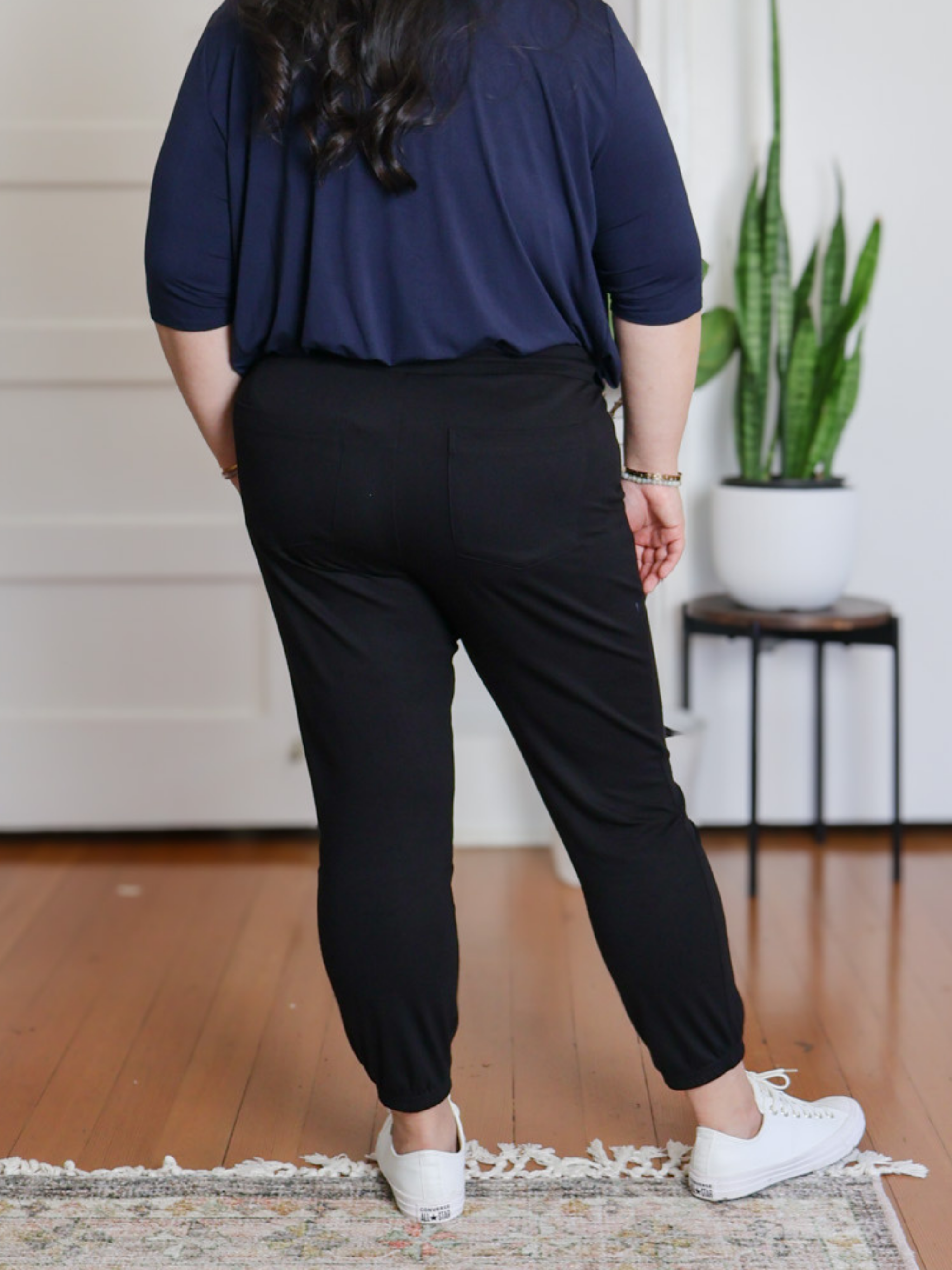 Sunrise Jogger - Black Soft Ponte