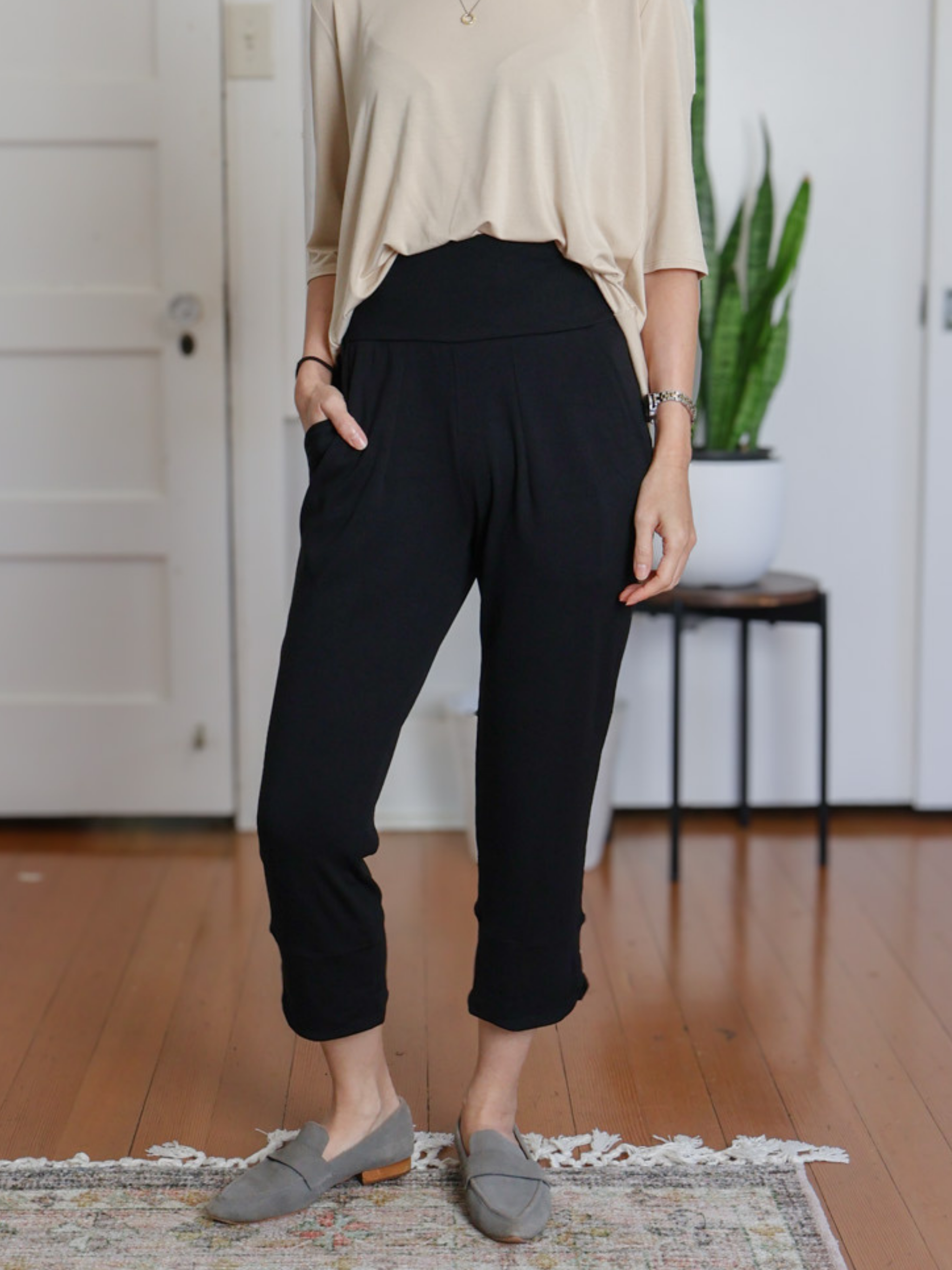 Pant Feature | Allison Izu Pant Feature | Allison Izu