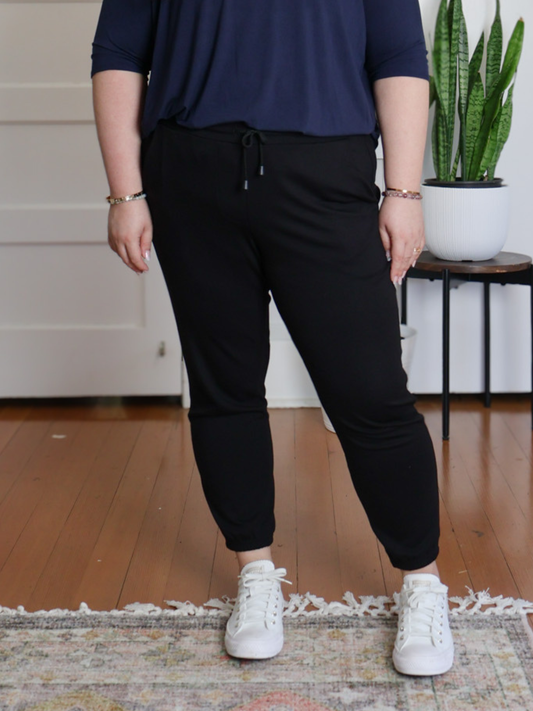 Sunrise Jogger - Black Soft Ponte