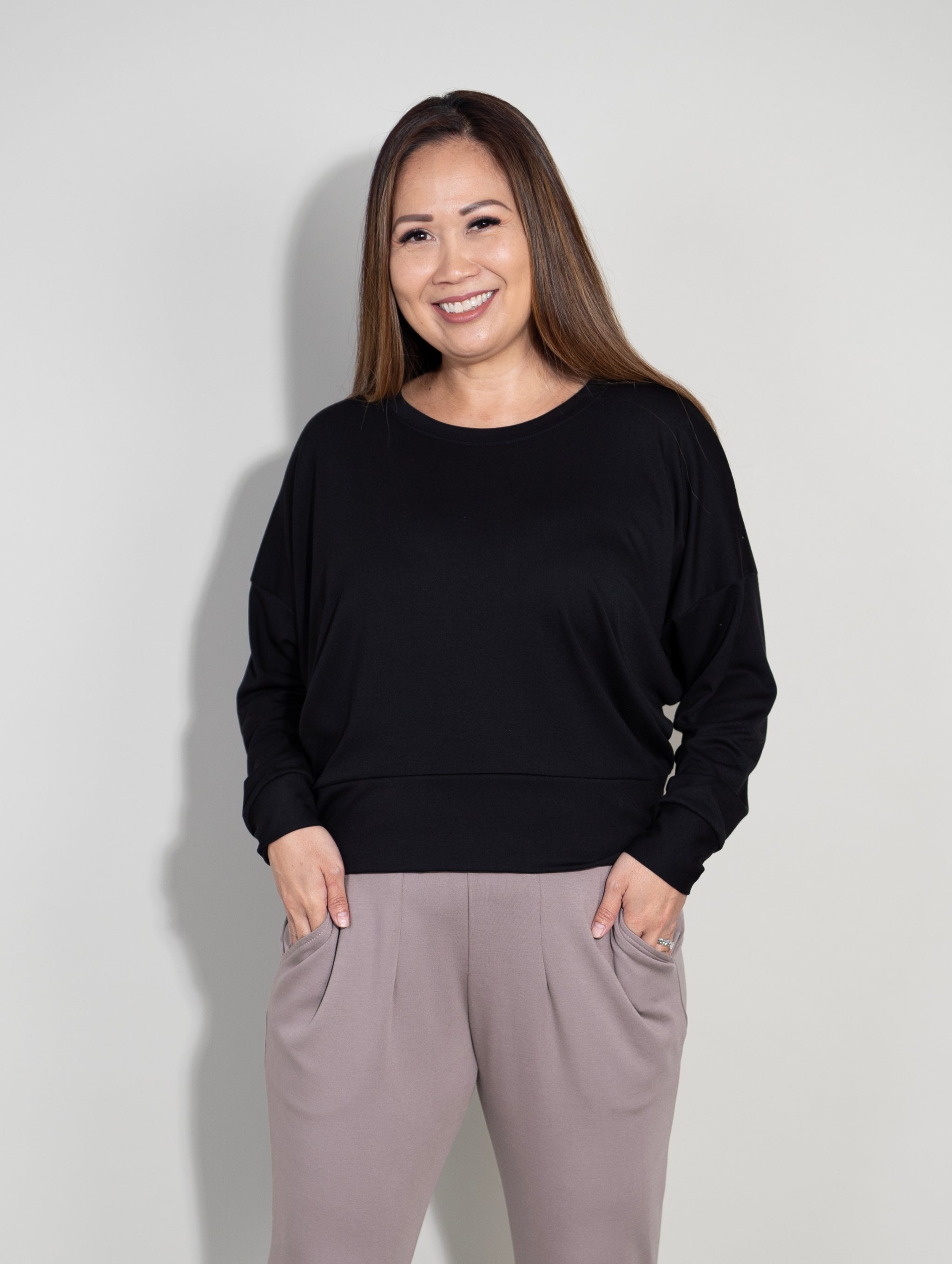 Gabby Sweatshirt - Black Soft Ponte