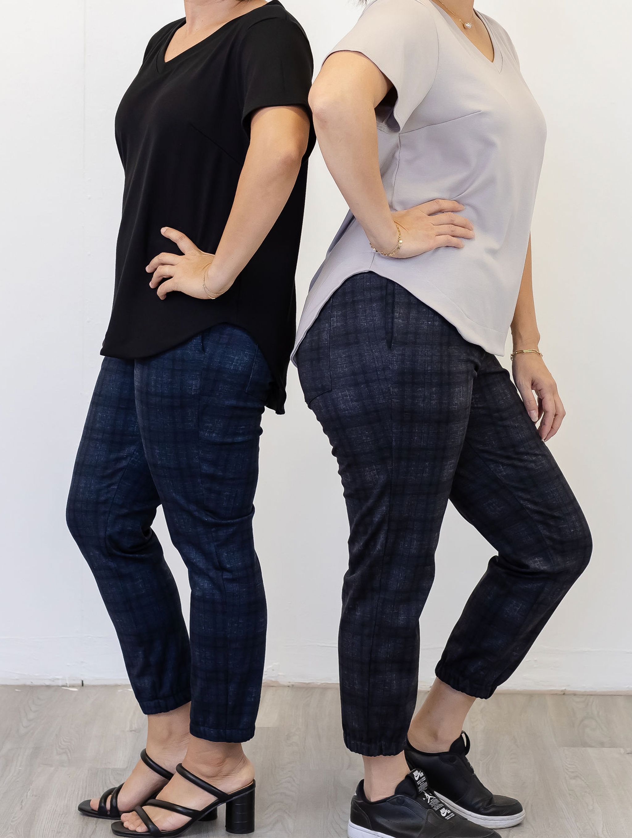 Sunrise Jogger - Charcoal Plaid